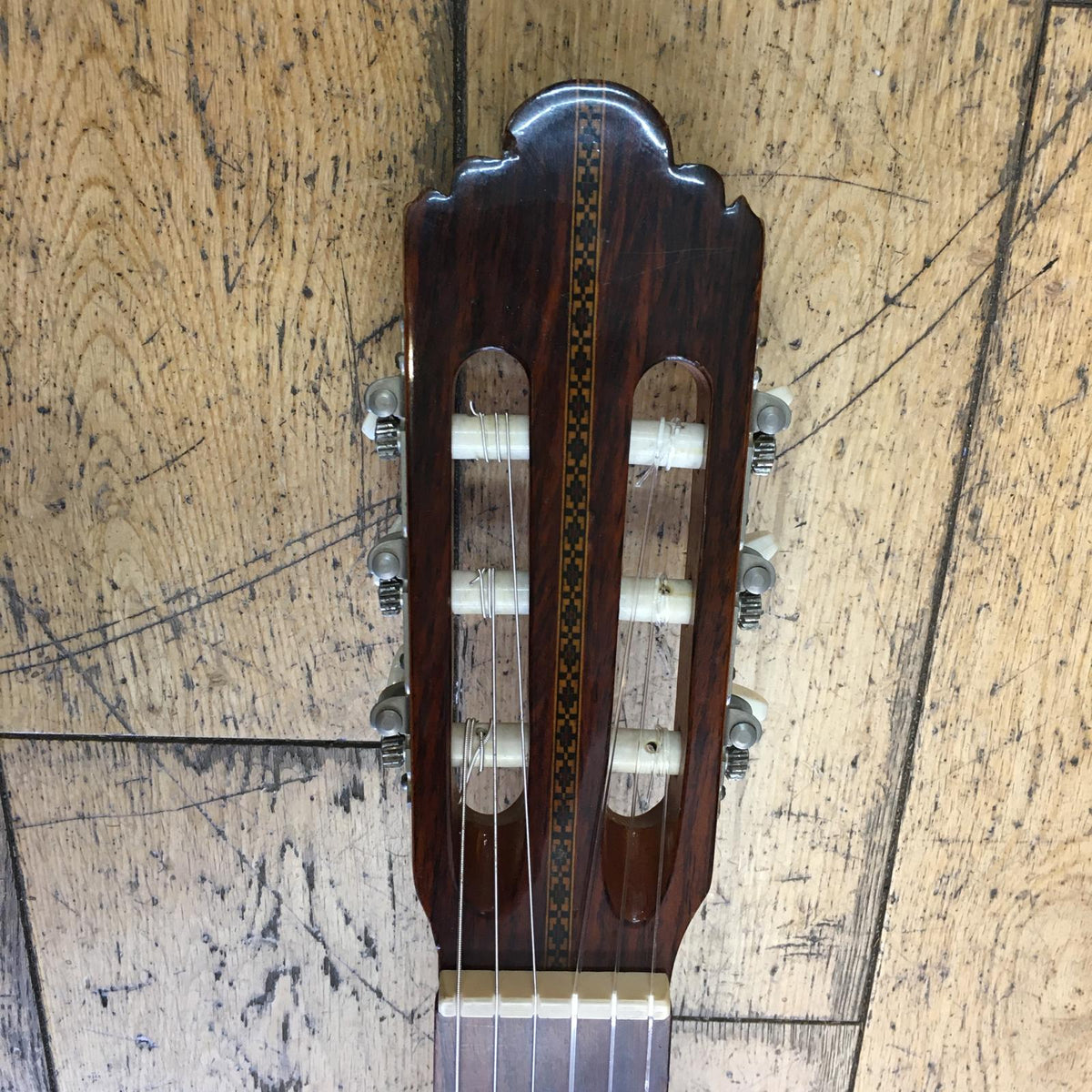 Shinano No.25 Classical Guitar Pre-Owned – folkiesmusic