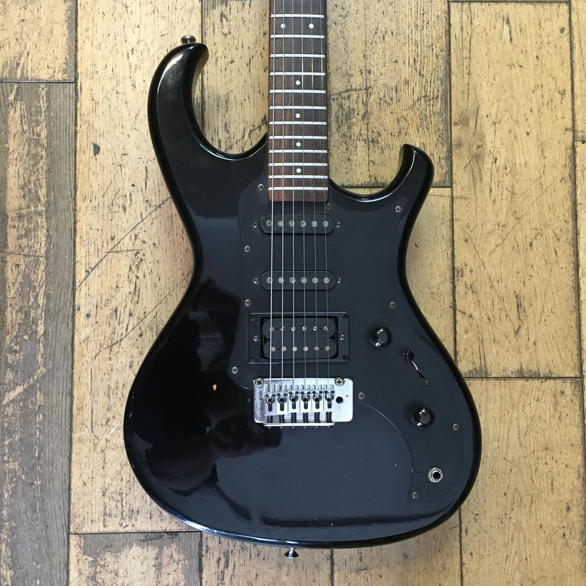 Aria Pro II The Cat Pre Owned Black – folkiesmusic